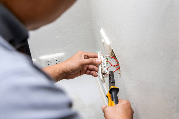 Best Affordable Emergency Electrician  in Poland, OH